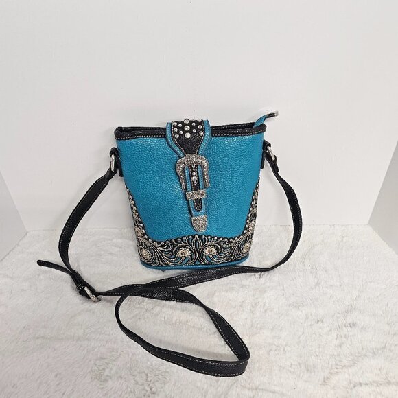 P&G Turquoise Faux Leather Western Bling Rhinestone Crossbody Bag - Picture 1 of 16
